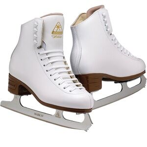 Brand New in box
JACKSON Artiste
Girls White Ice Figure Skates
Size 3.5 B